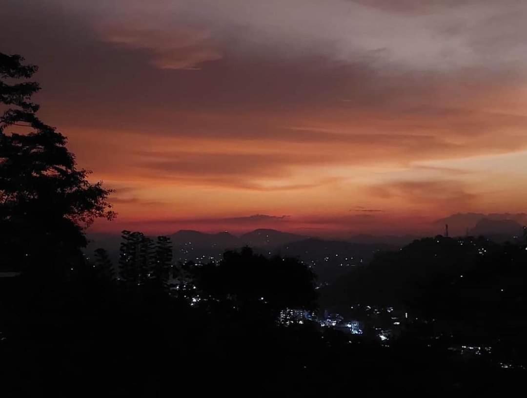 Hotel Kandyan View "Free Pickup From Kandy City" Exterior photo